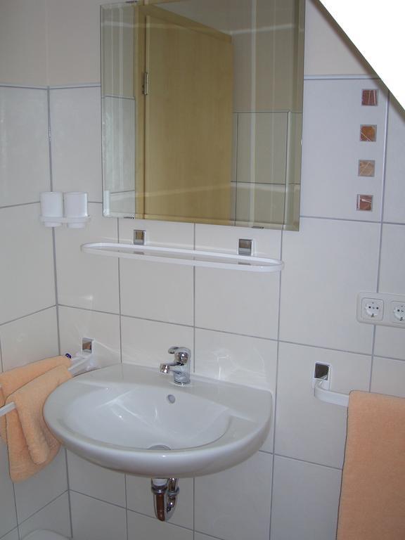 Pension Fitnessoase Eußenheim Habitación foto